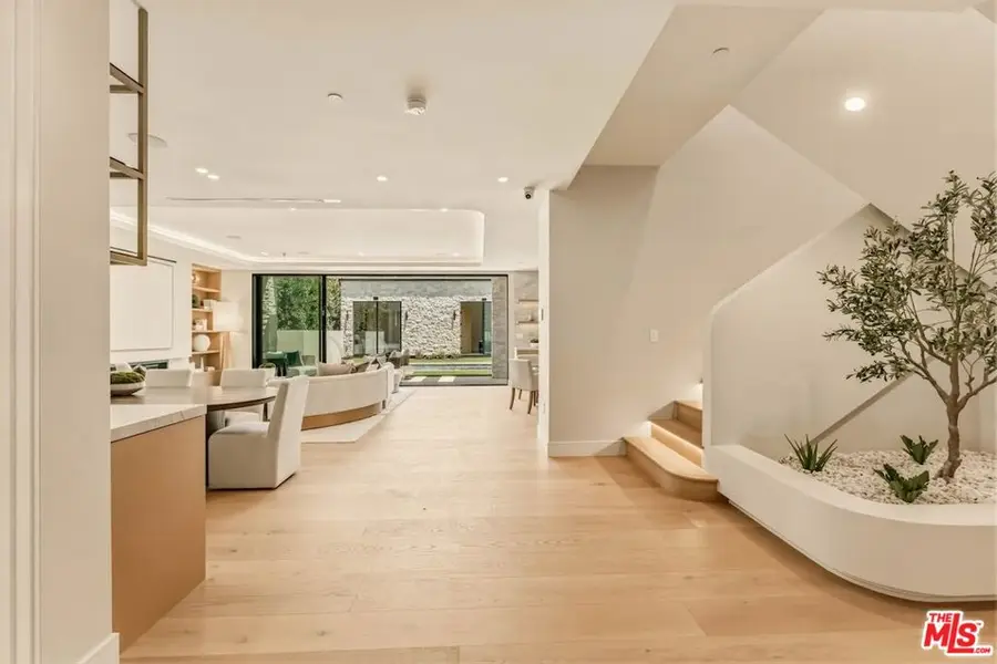 4628 Saloma Avenue, Sherman Oaks, CA 91403 - #2