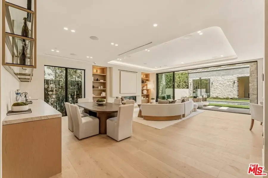 4628 Saloma Avenue, Sherman Oaks, CA 91403 - #3