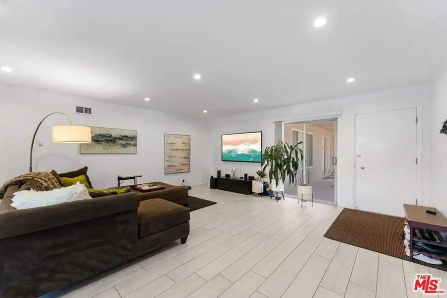 2002 4th Street #102, Santa Monica, CA 90405 - #2