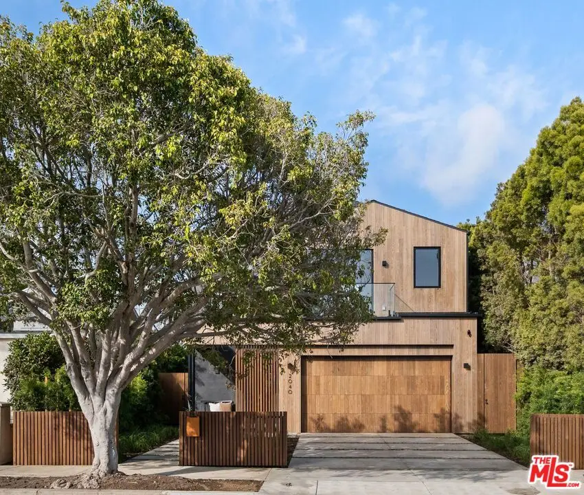 2040 Glencoe Avenue, Venice, CA 90291 - #2