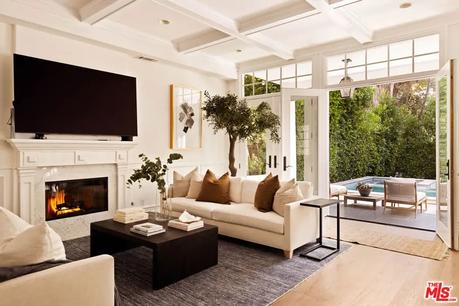 867 Wellesley Avenue, Los Angeles, CA 90049 - #2