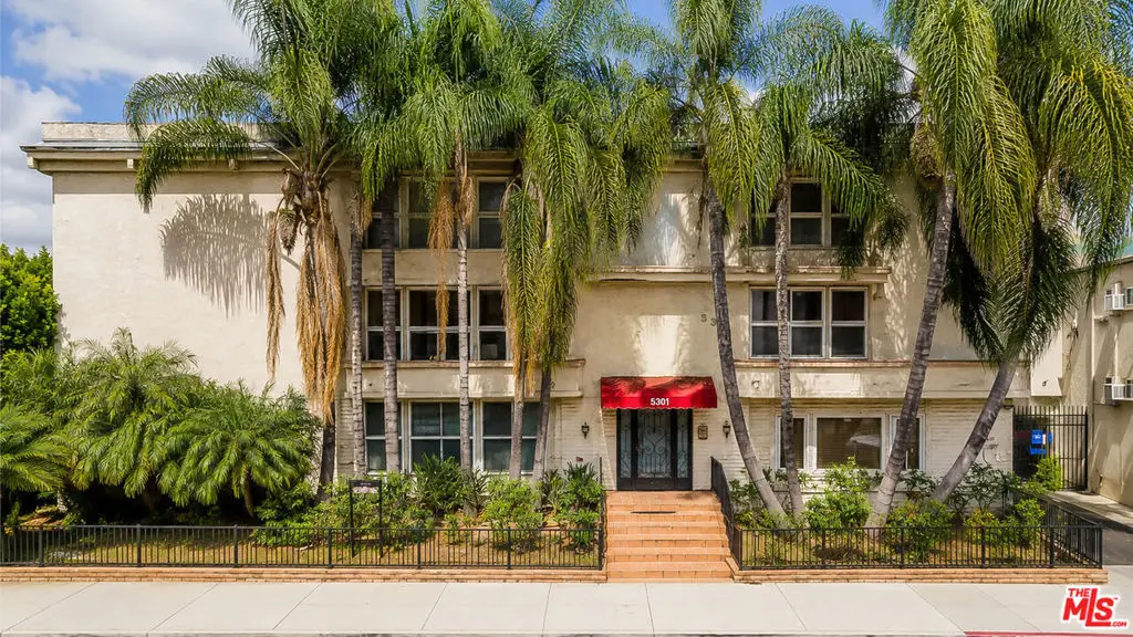 5301 Yarmouth Avenue #10, Encino, CA 91316 - #1