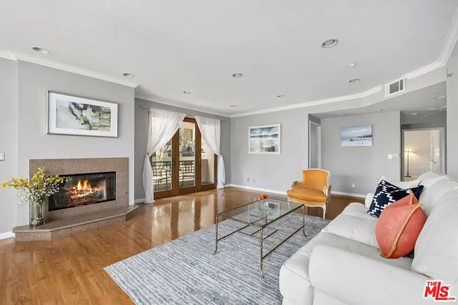 1018 4th Street #203, Santa Monica, CA 90403 - #2