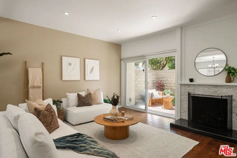 32 Village Pkwy, Santa Monica, CA 90405 - #3