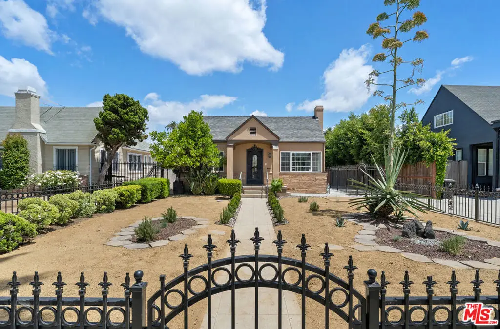 1142 S Windsor Boulevard, Los Angeles, CA 90019 - #1