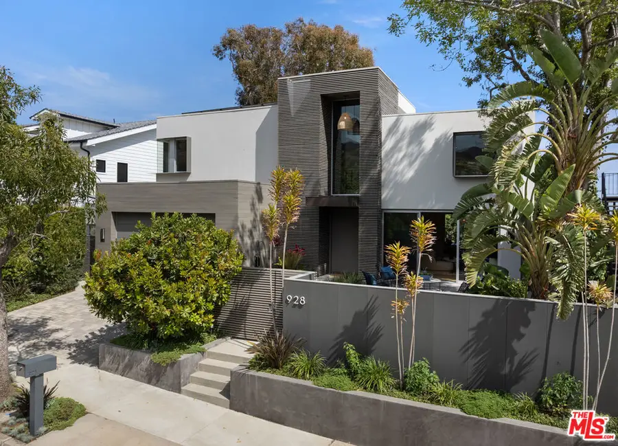 928 Las Lomas Avenue, Pacific Palisades, CA 90272 - #2