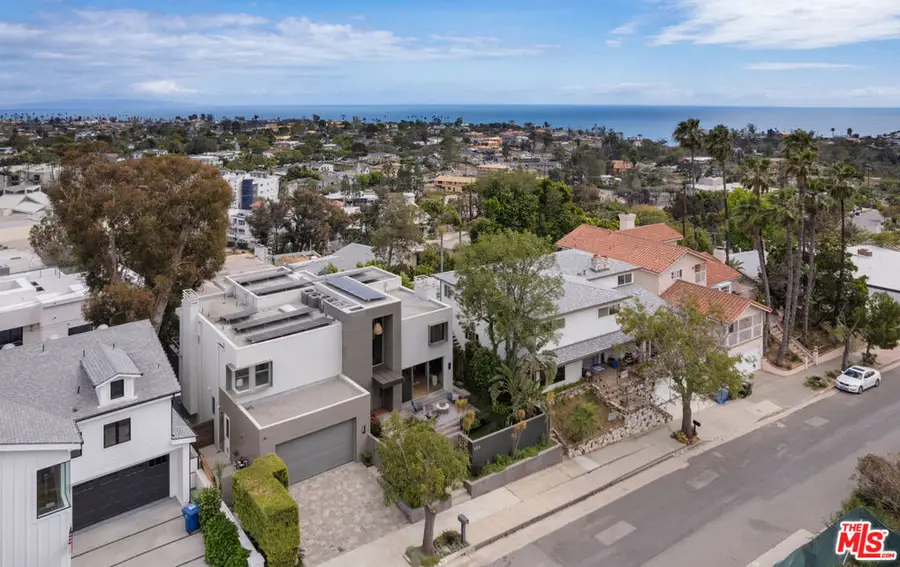 928 Las Lomas Avenue, Pacific Palisades, CA 90272 - #3