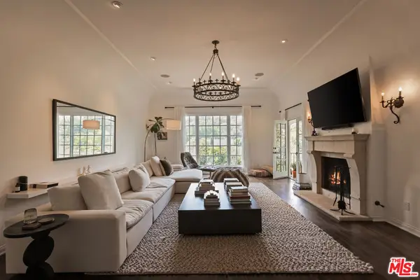3145 La Suvida Drive, Los Angeles, CA 90068