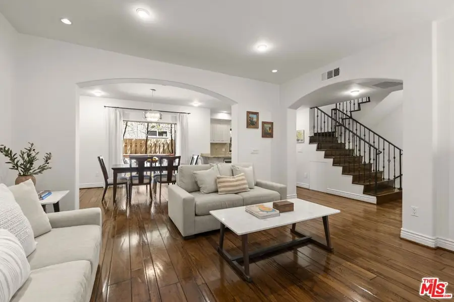 908 17th Street #4, Santa Monica, CA 90403 - #2