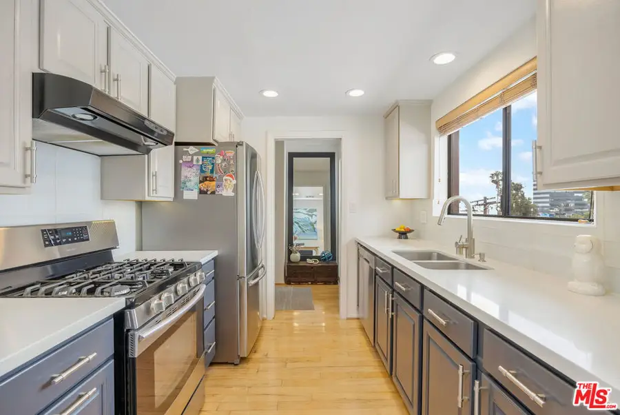11982 Kiowa Avenue #307, Los Angeles, CA 90049 - #3
