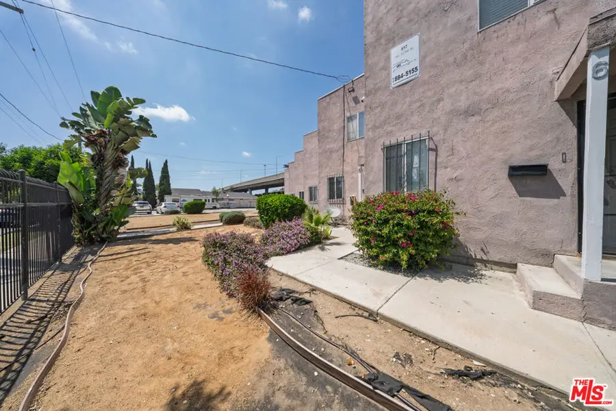 517 W 117th Street, Los Angeles, CA 90044 - #3