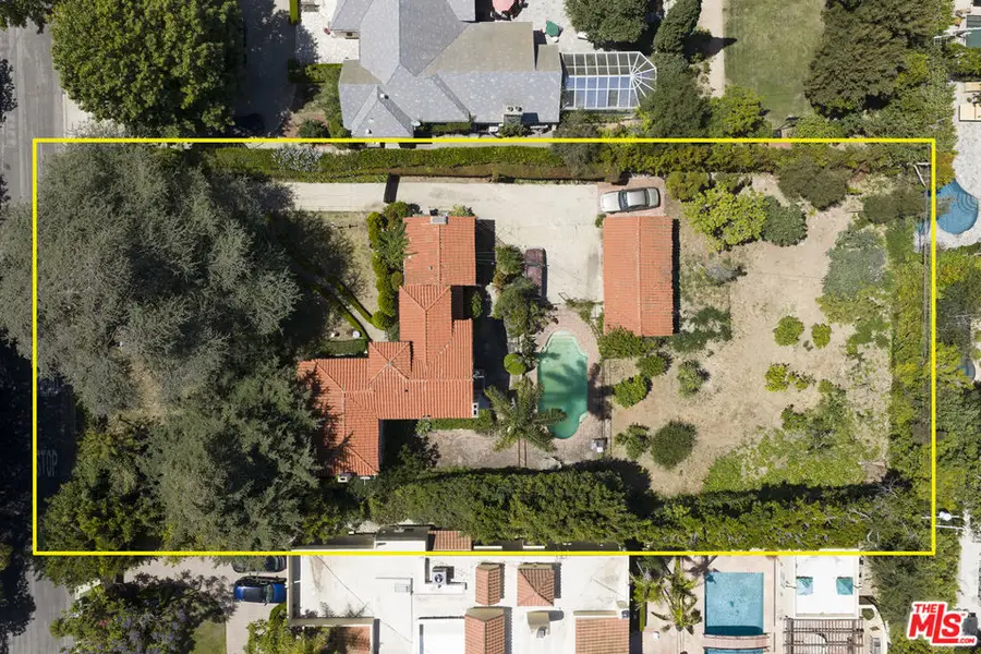 160 N Cliffwood Avenue, Los Angeles, CA 90049 - #2