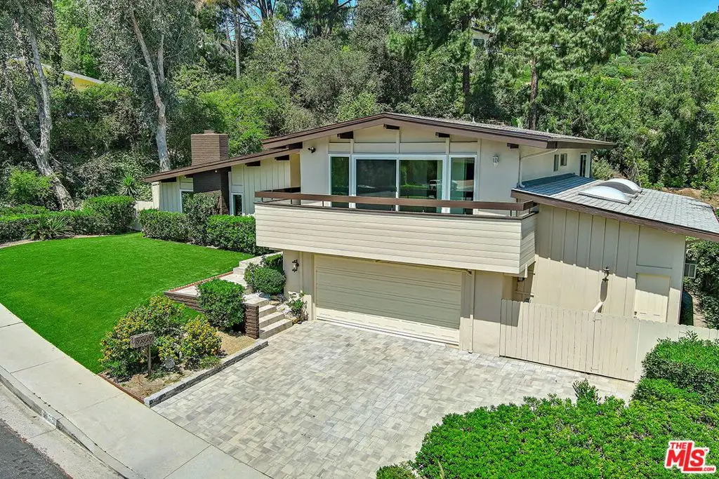 4117 Ellenita Avenue, Tarzana, CA 91356 - #1