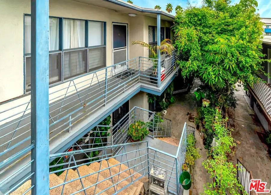 3637 S Sepulveda Boulevard, Los Angeles, CA 90034 - #3