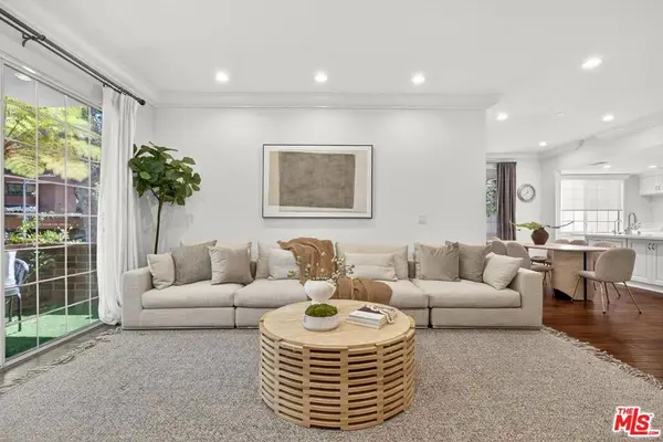 315 N Swall Drive #103, Beverly Hills, CA 90211