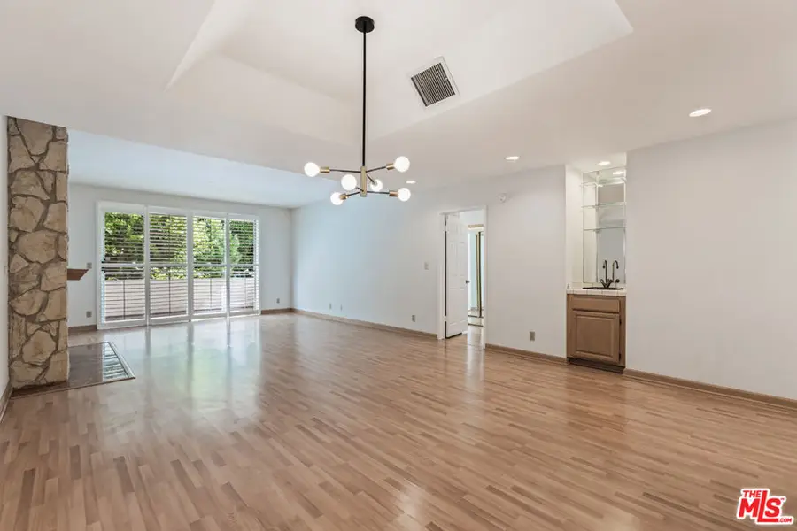 1930 S Beverly Glen Boulevard #306, Los Angeles, CA 90025 - #3