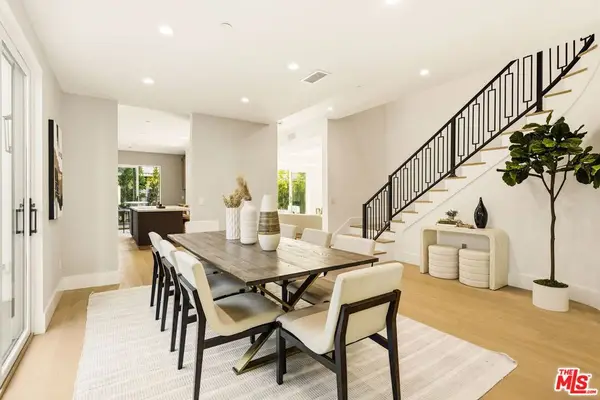 4423 Noble Avenue, Sherman Oaks, CA 91403