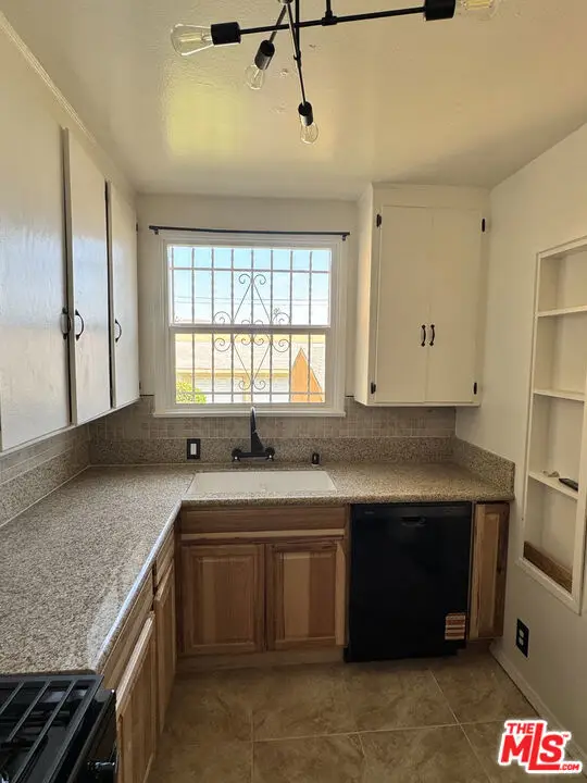 3311 1/2 W 78th Street #112, Los Angeles, CA 90043 - #2