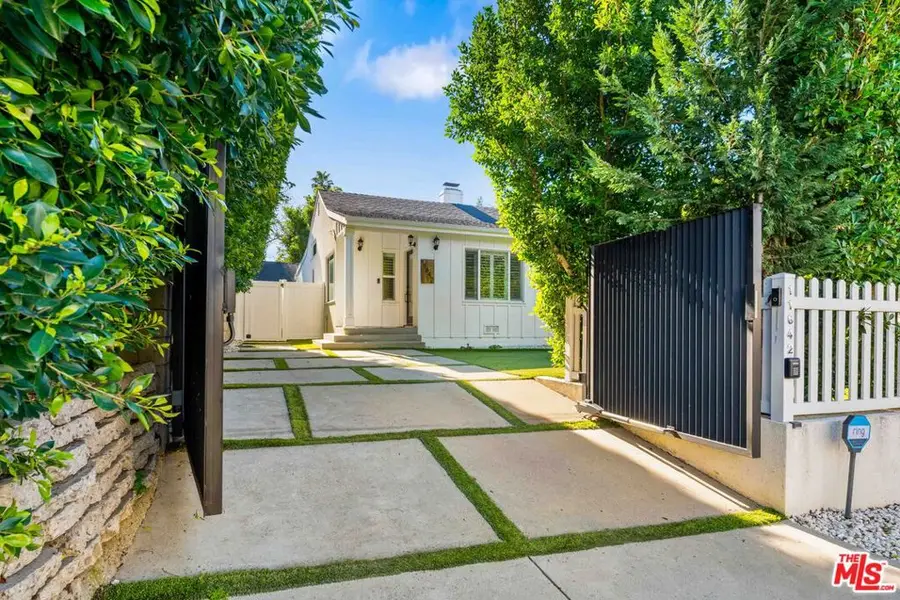 11642 Acama Street, Studio City, CA 91604 - #2