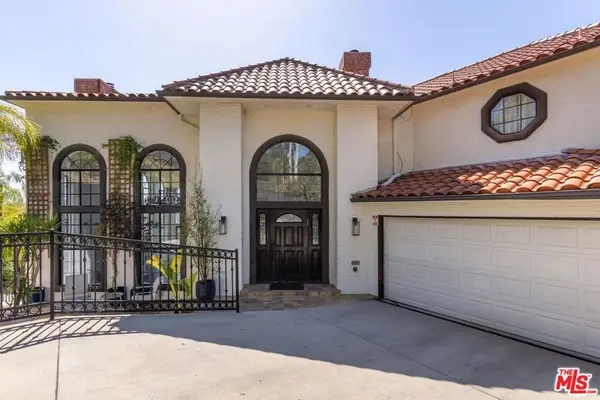 2651 La Cuesta Drive, Los Angeles, CA 90046