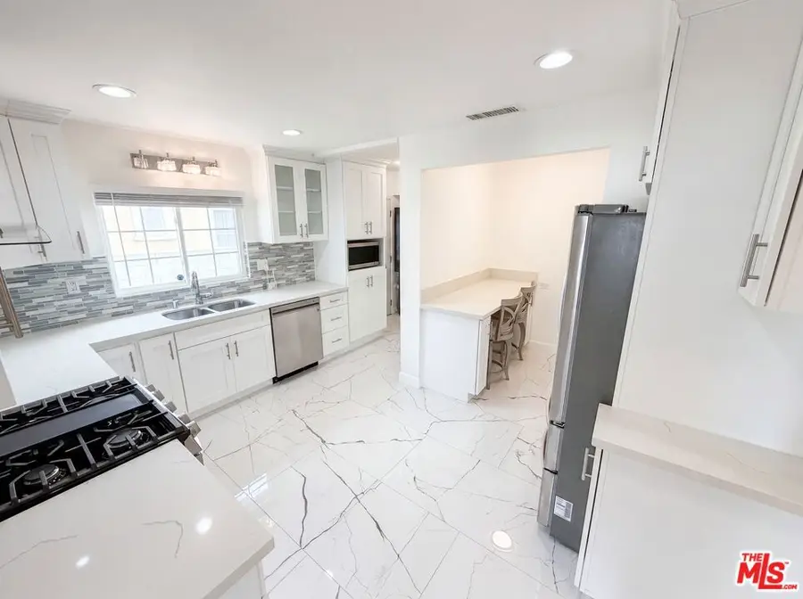 6303 Eileen Avenue, Los Angeles, CA 90043 - #2