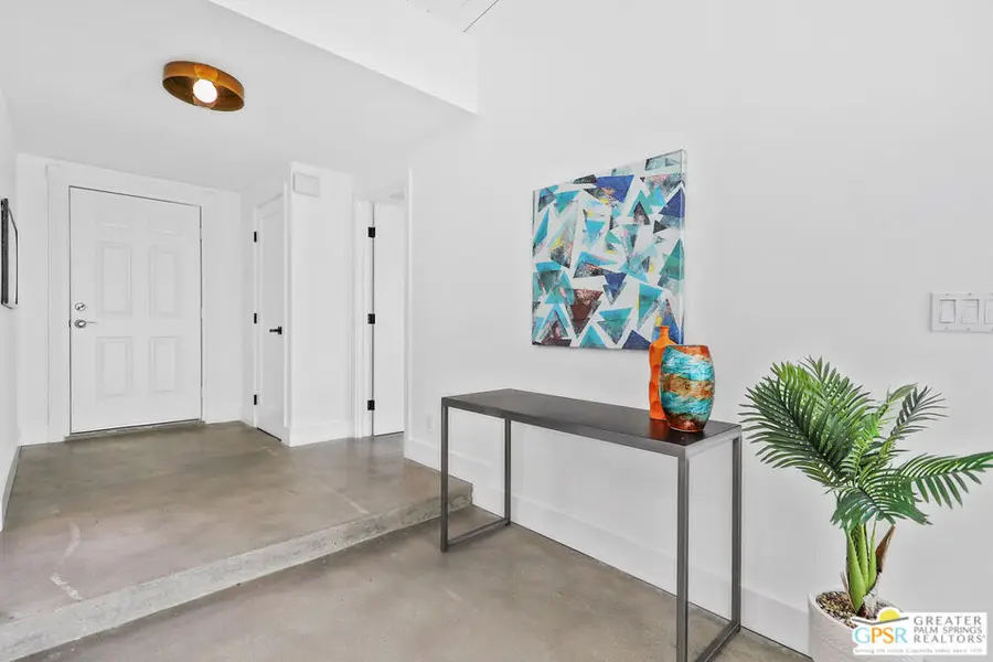 2041 S Calle Palo Fierro, Palm Springs, CA 92264 - #3