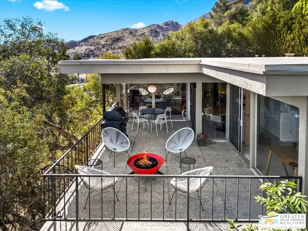 2020 Southridge Drive, Palm Springs, CA 92264