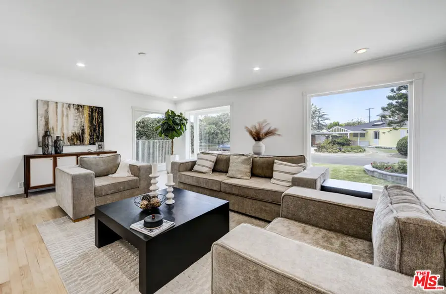 4640 Laurelgrove Avenue, Studio City, CA 91604 - #2