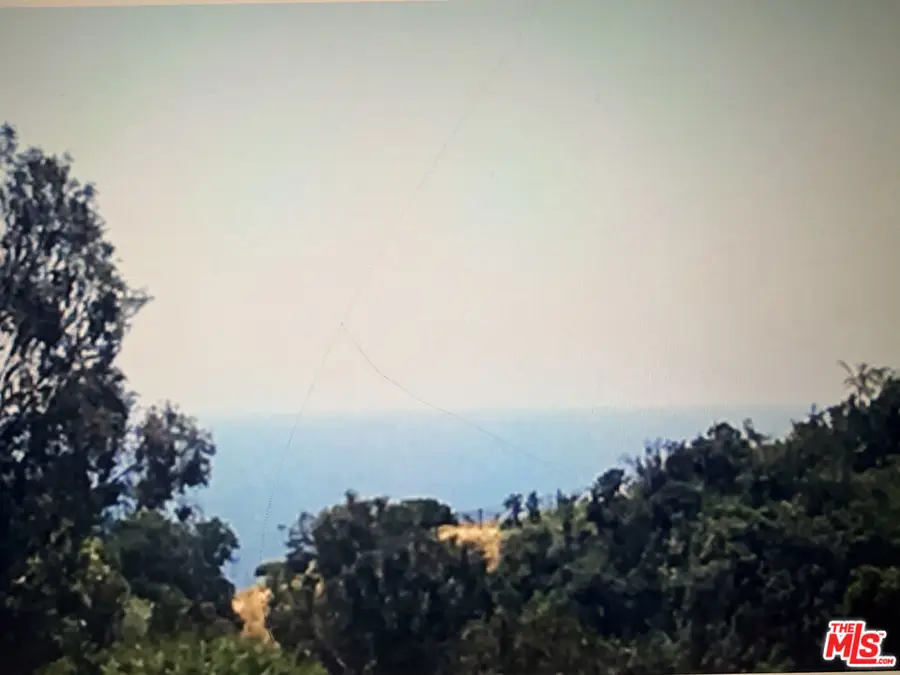 627 N Marquette Street, Pacific Palisades, CA 90272 - #2