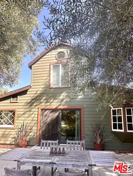 20616 Callon Drive, Topanga, CA 90290