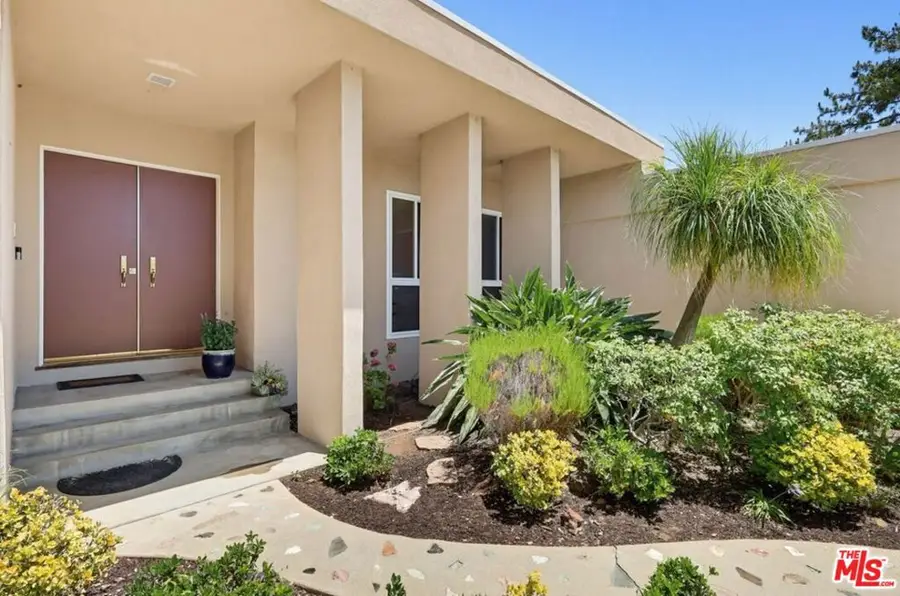 991 Montgomery Court, Thousand Oaks, CA 91360 - #2
