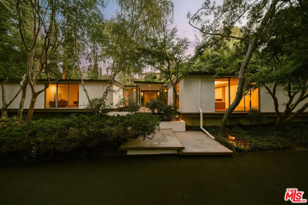 832 Canon Drive, Pasadena, CA 91106 - #1