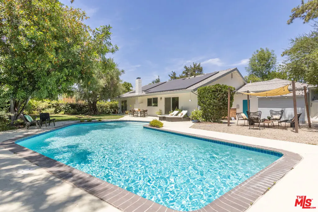 5071 Shirley Avenue, Tarzana, CA 91356 - #1
