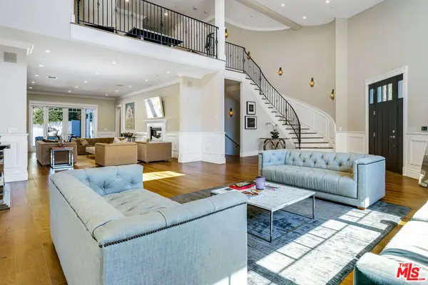 19633 Wells Drive, Tarzana, CA 91356