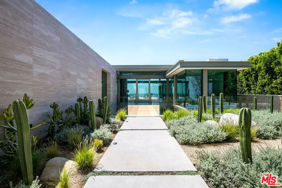 9016 Thrasher Avenue, Los Angeles, CA 90069 - #3