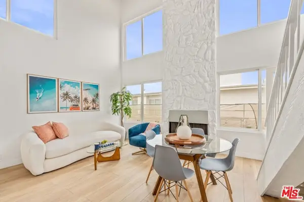 16 Quarterdeck Street #301, Marina Del Rey, CA 90292