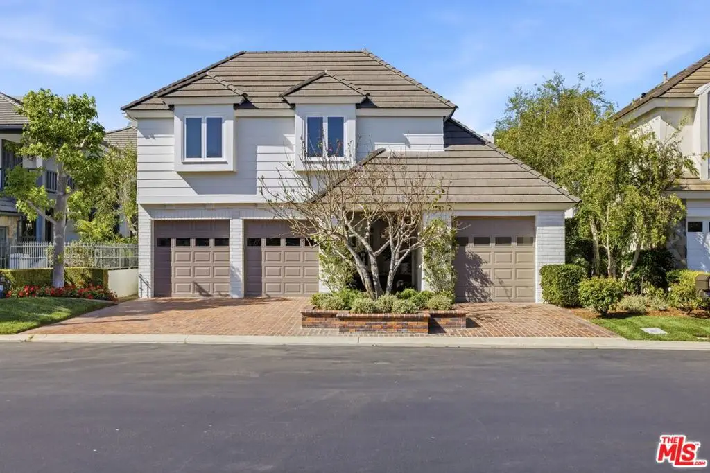 19382 Woodlands Drive, Huntington Beach, CA 92648 - #1