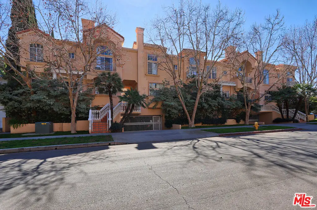 11112 La Maida Street #14, North Hollywood, CA 91601 - #1