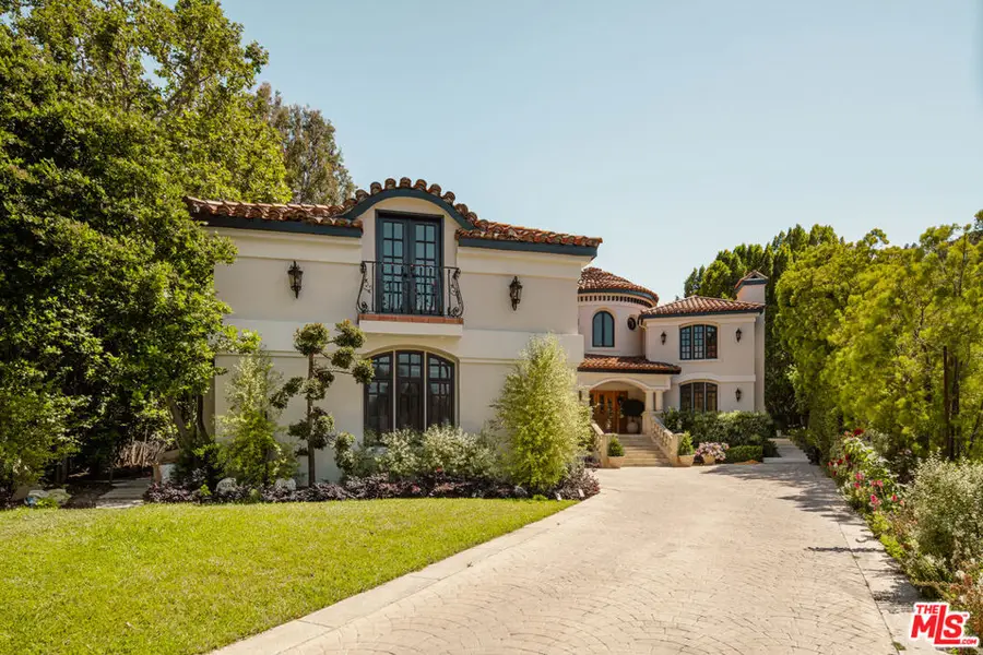 3829 Hayvenhurst Drive, Encino, CA 91436 - #2