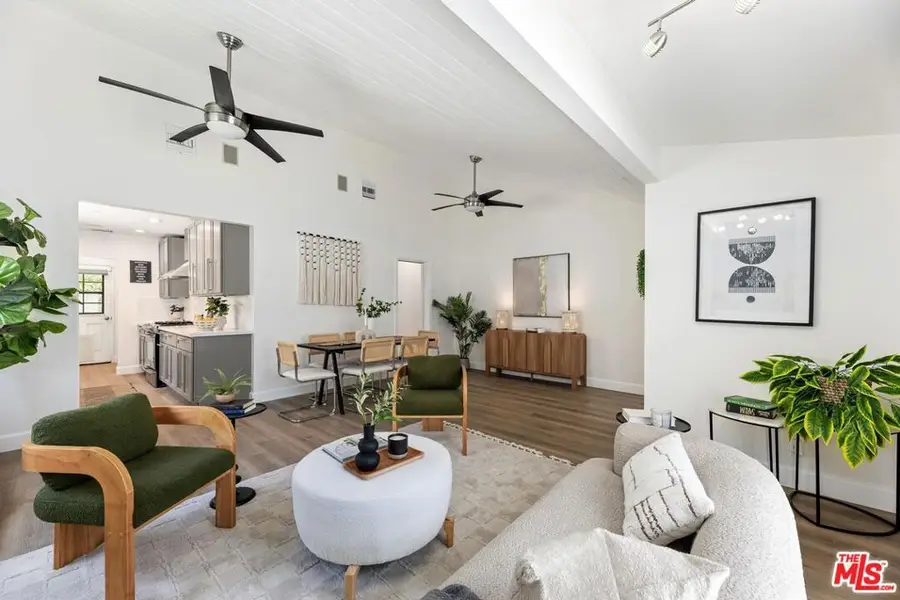 5141 Comercio Avenue, Woodland Hills, CA 91364 - #2
