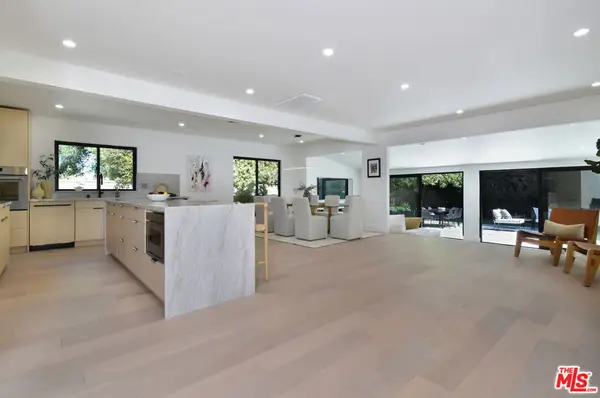 15431 Milbank Street, Encino, CA 91436