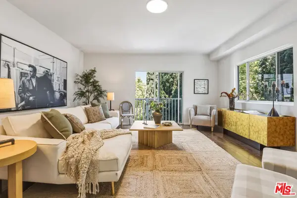 2525 Ivanhoe Drive, Los Angeles, CA 90039