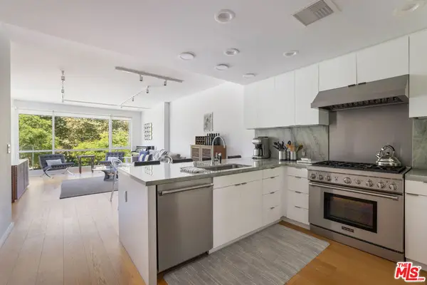 1705 Ocean Avenue #209, Santa Monica, CA 90401