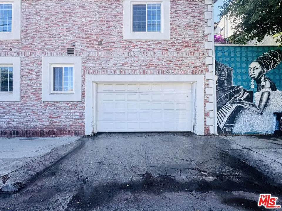 2225 N Cahuenga Boulevard, Los Angeles, CA 90068 - #1