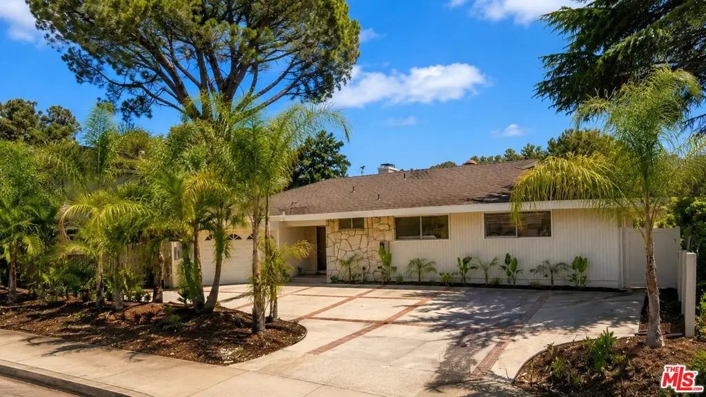 11425 Dona Evita Drive, Studio City, CA 91604 - #1
