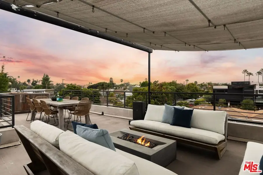 2416 Frey Avenue, Venice, CA 90291 - #3