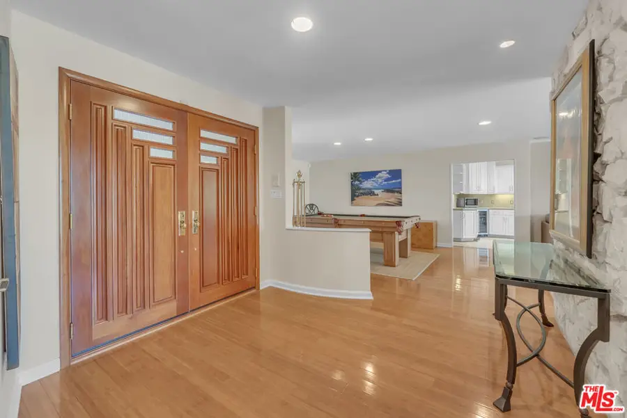 6710 S Holt Avenue, Los Angeles, CA 90056 - #3