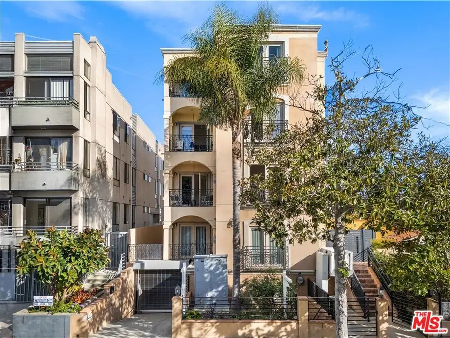 918 S Wooster Street #2, Los Angeles, CA 90035 - #3
