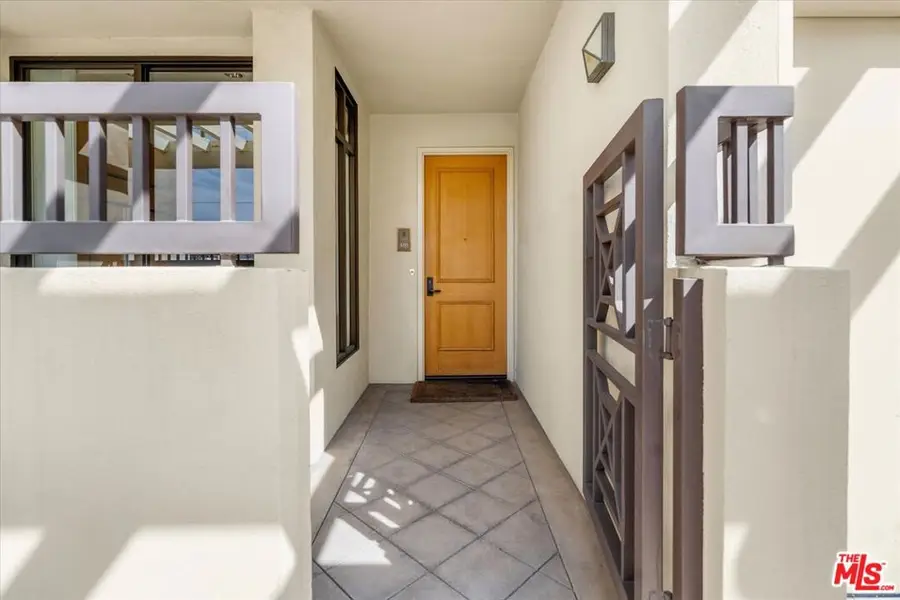 11847 Gorham Avenue #403, Los Angeles, CA 90049 - #2