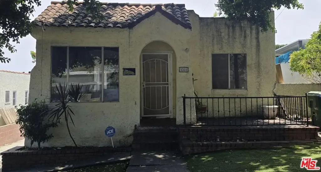 1561 W 7th Street, San Pedro, CA 90732 - #1